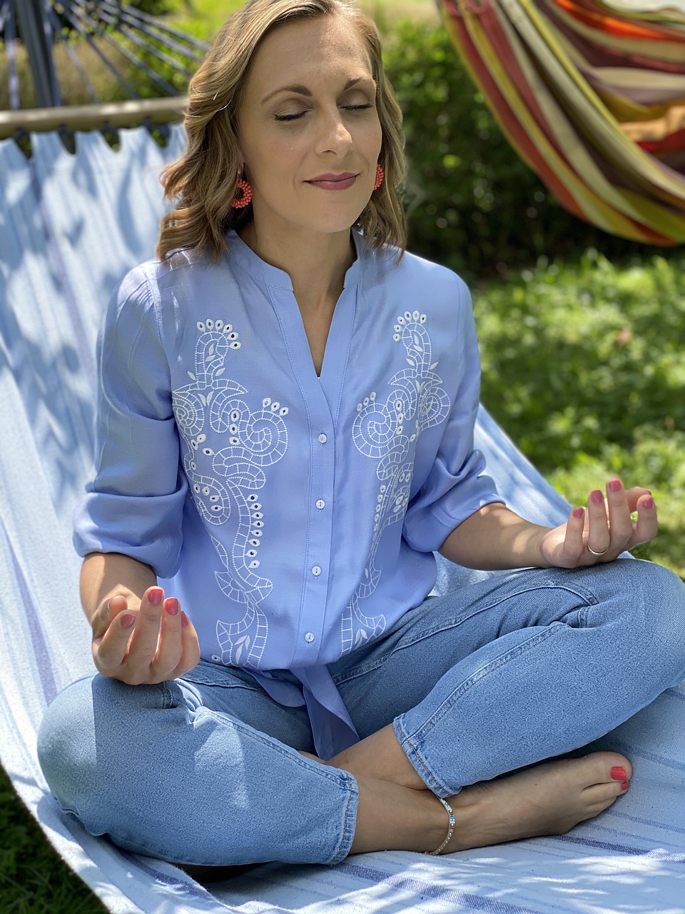 woman-5480480_1280